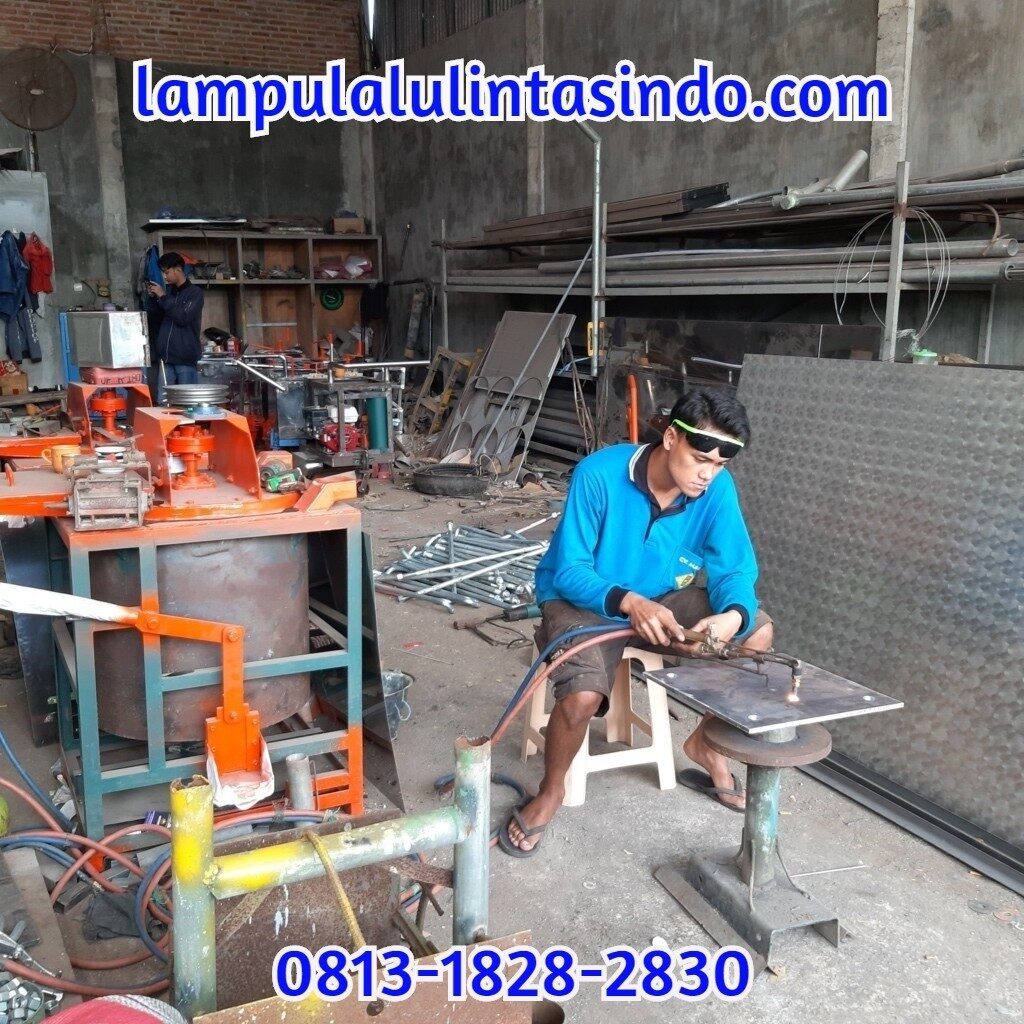 Jual Tiang Traffic Light|Lampulalulintasindo