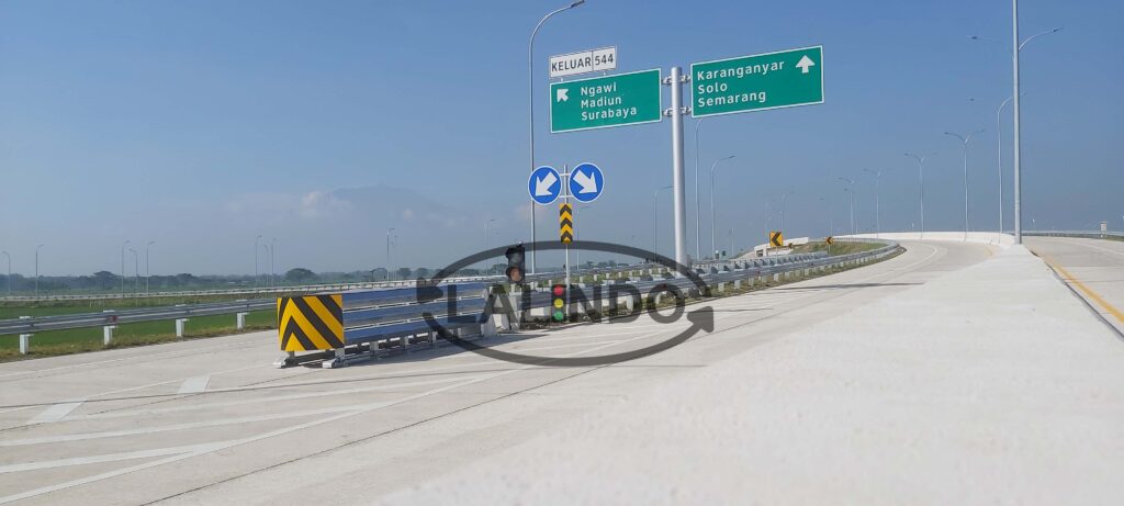 Produksi Dan Jual Crash Cushion System Atau Attenuator Keselamatan Lalu Lintas Berkualitas Di Jakarta Hub 0813 1828 2830