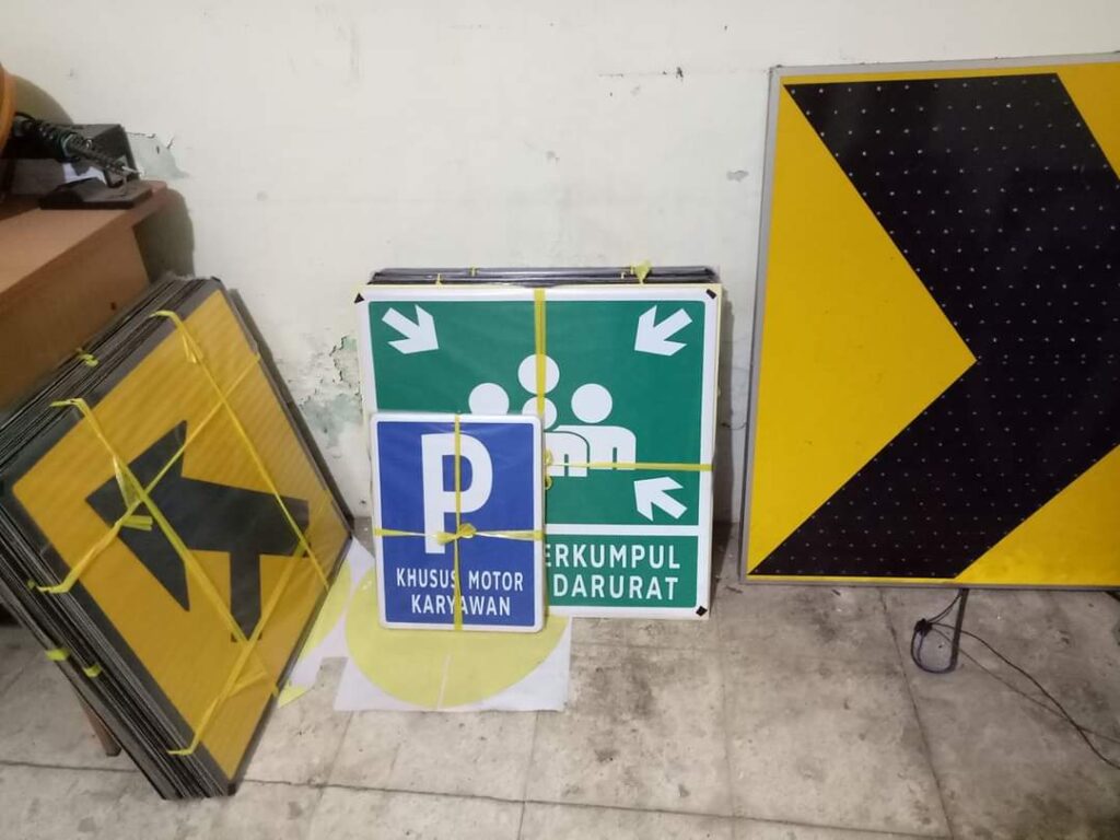 Jual Rambu Lalu Lintas Semua Jenis | Rambu Petunjuk Arah | Rambu peringatan | Rambu Perintah | Rambu Arah Jalan Di Medan 0813 1828 2830