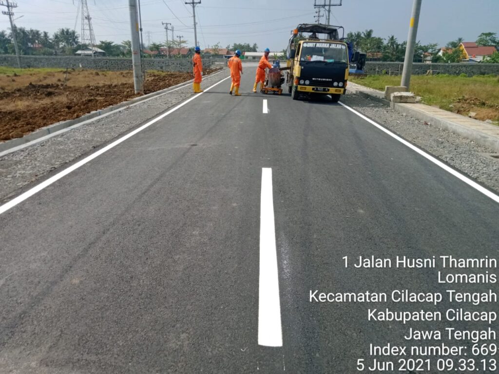 Jasa Dan Harga Pengecatan Marka Jalan Per Meter | Aplikator Marka Jalan Kuning Per Meter